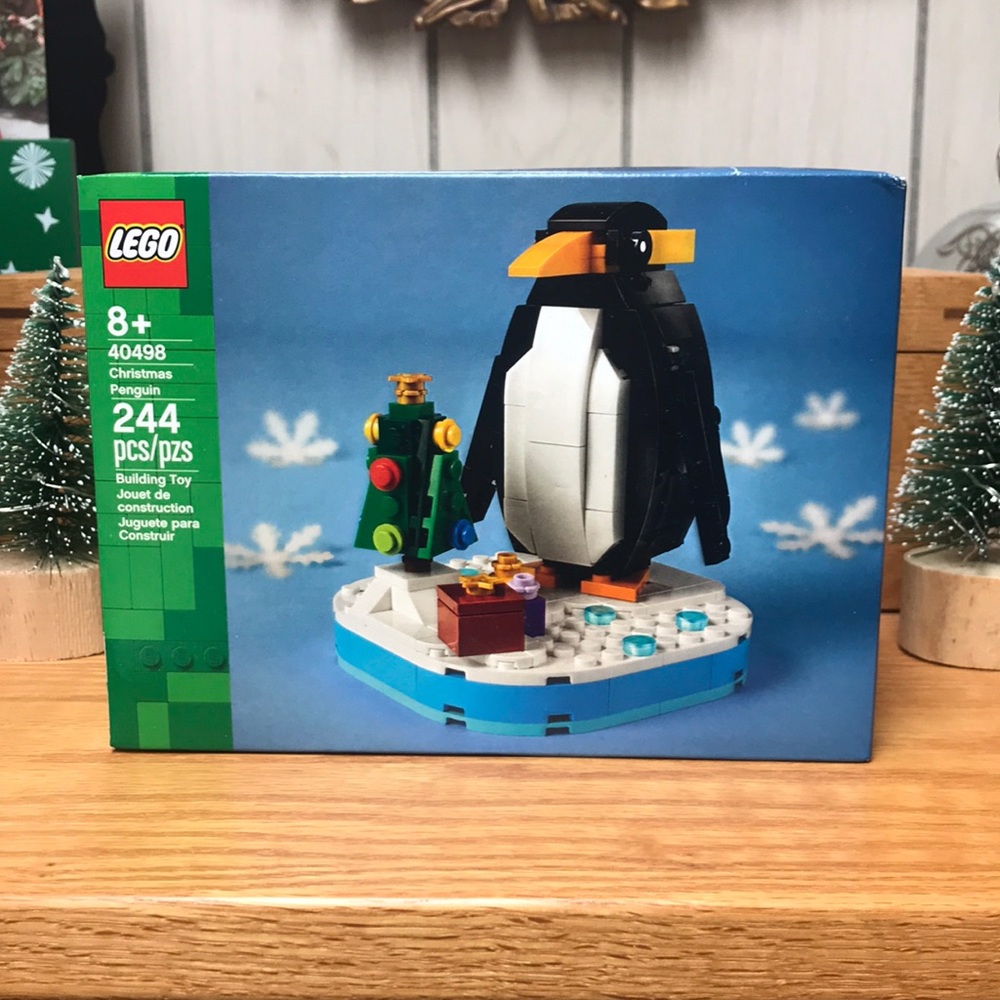 COPY - New in box, unopened Lego Christmas Penguin item# 40498
